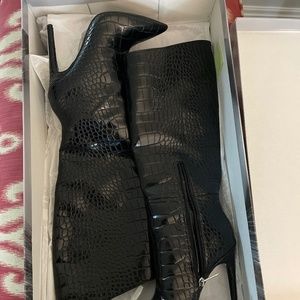 Jennifer Lopez boots